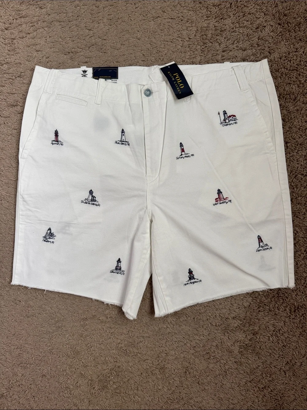 Polo by Ralph Lauren White Men's Flat-Front Lighthouse Embroidered Shorts - Picture 1 of 6